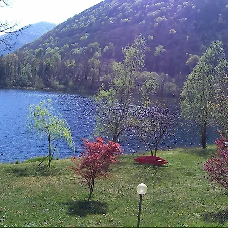 L'angolino Di Magda: On The Lake-private Beach! * Ghirla