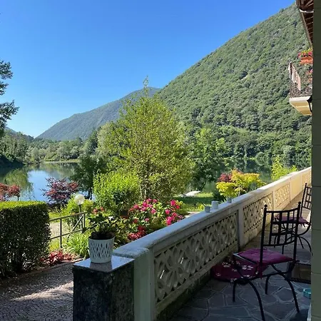 Apartment L'angolino Di Magda: On The Lake-private Beach! *